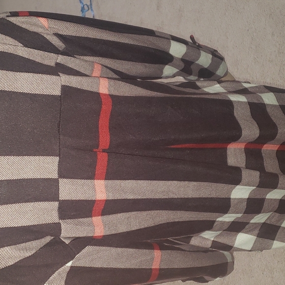 Lildy L unique plaid vneck slight cuff button sleeve pleated back - Picture 7 of 9